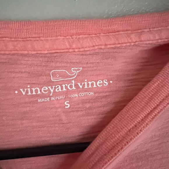 Vineyard Vines Tee EXCELLENT CONDITION 🔥LIKE NEW - Picture 3 of 3